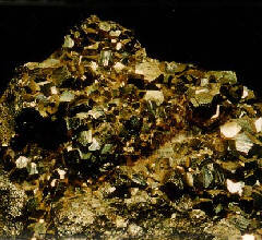 什么是黄铁矿_黄铁矿的主要成分_黄铁矿制硫酸_黄铁矿作用_宝石图鉴