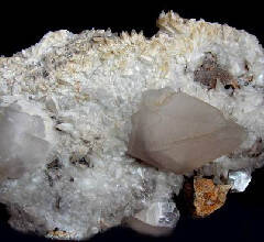 菱镁矿用途_菱镁矿分布_菱镁矿产量_菱镁矿成因产状_宝石图鉴