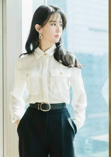 刘亦菲佩戴海瑞温斯顿出席活动 尽显仙女气质