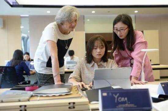 周大福携手珠宝教育学院HEJ成立「Loupe珠宝研学院」