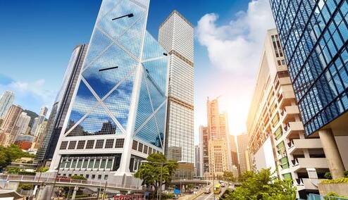 香港零售业持续低迷后迎来回暖迹象 珠宝首饰等销货值升8.4%