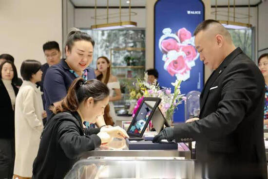 爱丽丝珠宝正式进驻首都北京 开设品牌线下专卖店