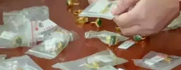 大乌龙！价值300万的珠宝被当废品卖掉