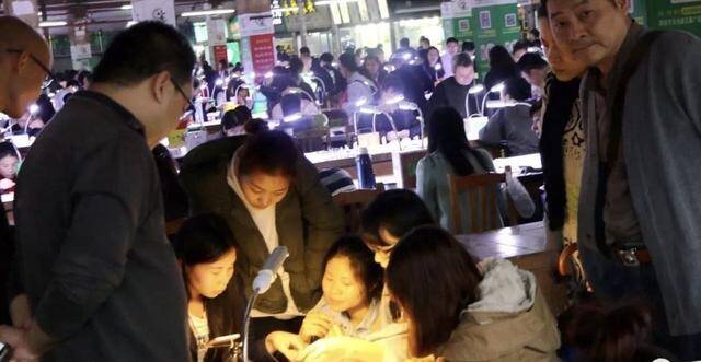 《瑞丽市珠宝翡翠互联网交易管理暂行规定》出台