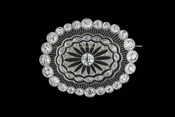 J-Jewellery 经典珠宝开启欧洲百年珠宝传承