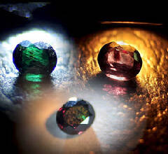 会变色的宝石有哪些_变色宝石价格_变色宝石会变色的原因_宝石图鉴
