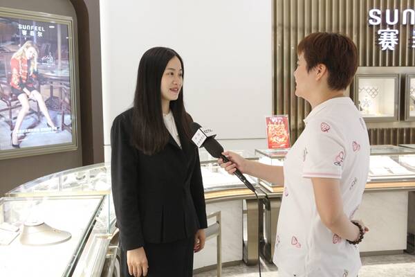 央视报道：新生代进入消费高峰期，赛菲尔珠宝时尚个性化饰品受追捧