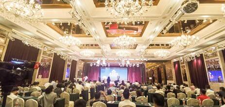 金尊鳯祥“涅槃重生·万象归心”2019全国加盟商大会隆重举行