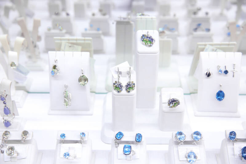 Chopard萧邦推出Red Carpet系列珠宝新品：自然